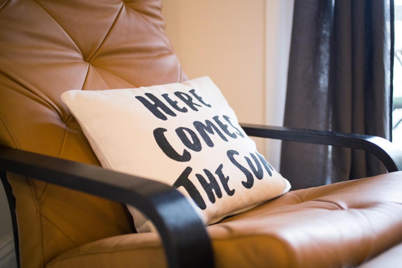 Athena'S Hideaway- Fully Renovated- Absolute Best Location エクステリア 写真