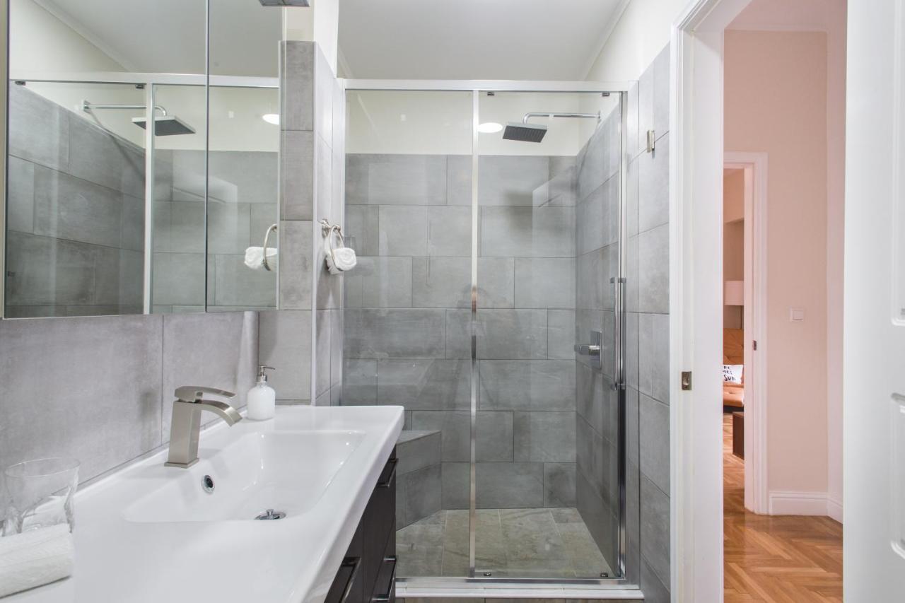 Athena'S Hideaway- Fully Renovated- Absolute Best Location エクステリア 写真