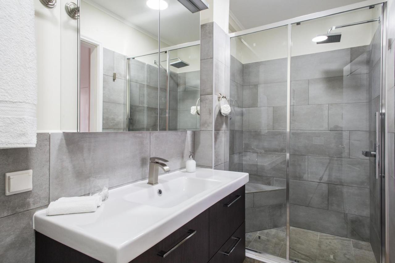 Athena'S Hideaway- Fully Renovated- Absolute Best Location エクステリア 写真
